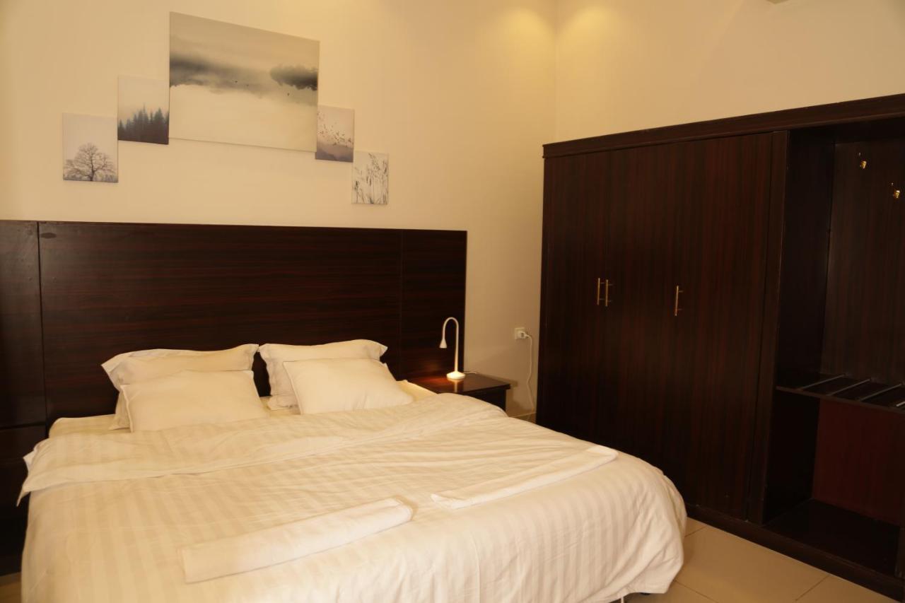 Spacious Apartments At Basla St 3 Mins From King Fahd Stadium Riade Exterior foto
